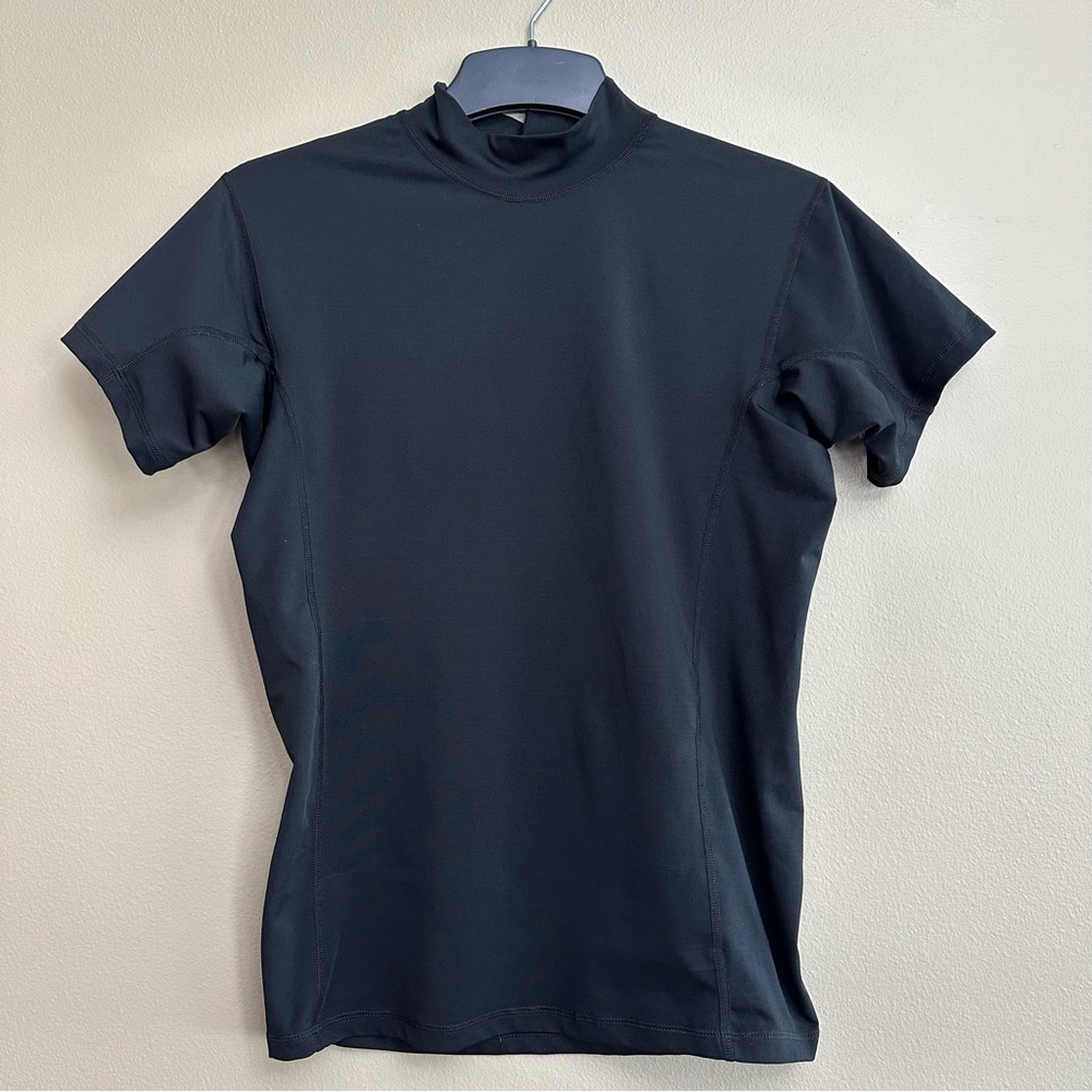 Patagonia Short Sleeve Rashguard - Picture 2 of 9